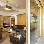 Hirschen Wohlfuehlhotel Bregenzerwald ショペルナウ
