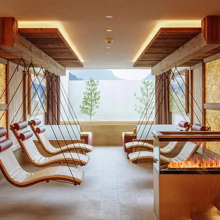 Hotel Hirschen Wohlfuhlhotel 4*