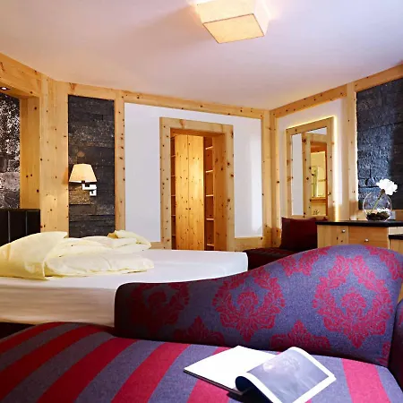 Hirschen Wohlfuehlhotel