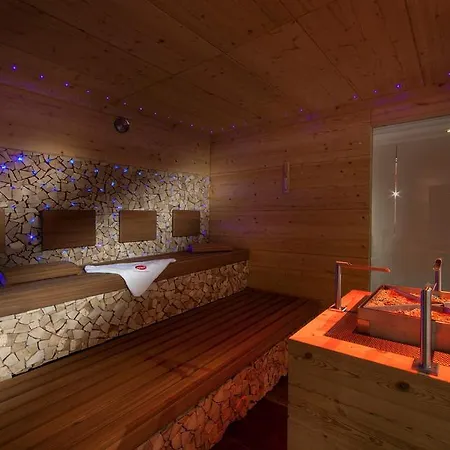 Hirschen Wohlfühlhotel 4*